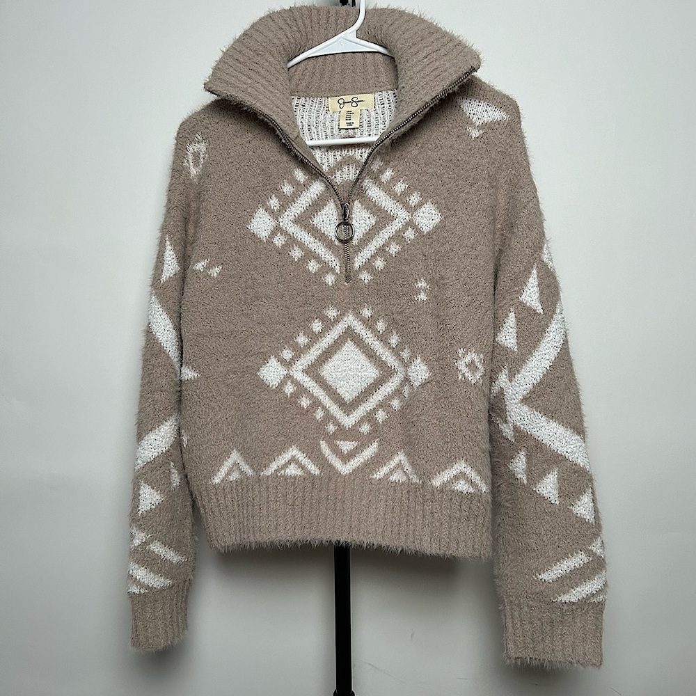 Jessica Simpson women’s quarter-zip sweater, light brown and white color, size M